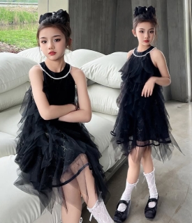 ĐẦM CỔ YẾM ĐEN